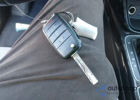 2015 Kia Sorento Lx from USA, damaged, VIN 5XYKTCA68FG561084